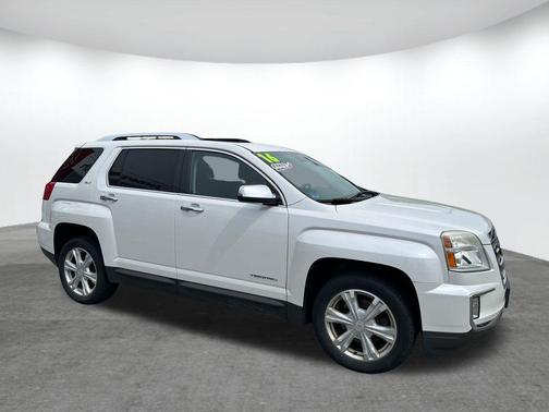 White Frost Tri-Coat 2016 GMC Terrain SLT
