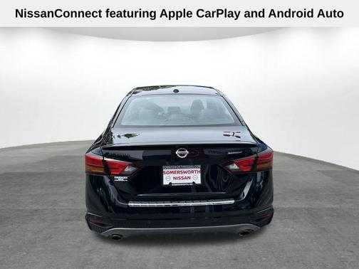 Black 2022 Nissan Altima 2.5 SR
