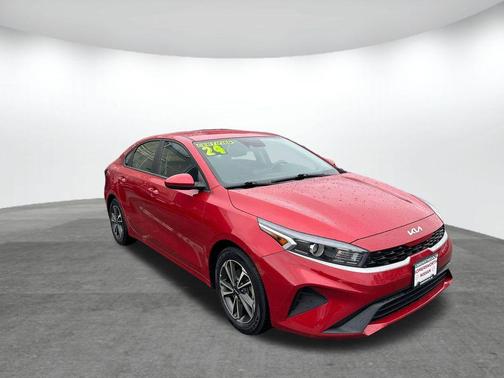 Currant Red 2024 Kia Forte LXS