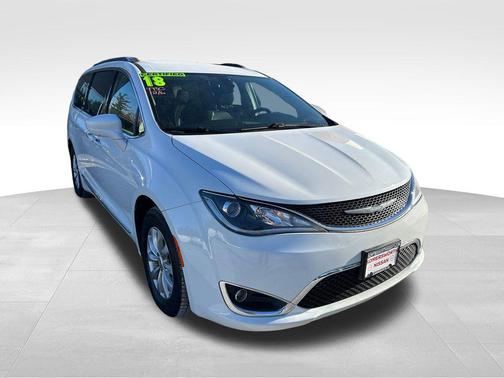 2018 Chrysler Pacifica Touring-L