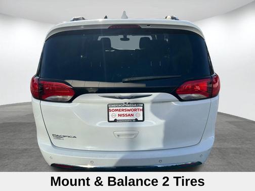 2018 Chrysler Pacifica Touring-L