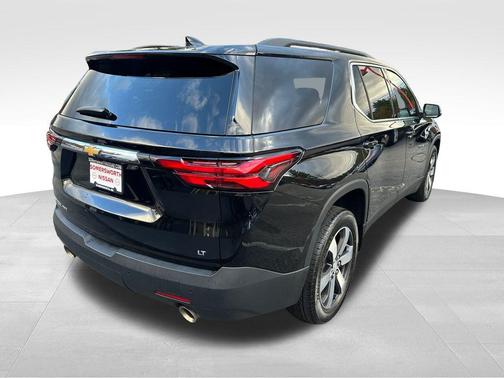 2022 Chevrolet Traverse LT Leather