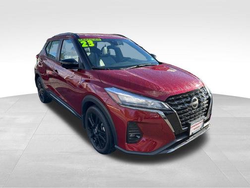 2023 Nissan Kicks SR