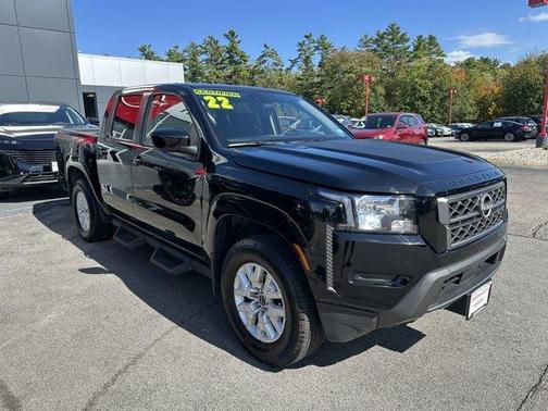 2022 Nissan Frontier SV