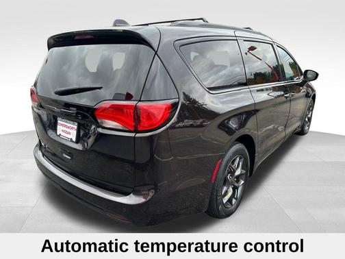 2019 Chrysler Pacifica Touring-L Plus