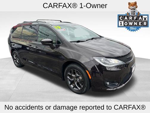 2019 Chrysler Pacifica Touring-L Plus