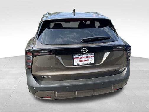 2025 Nissan Kicks SV