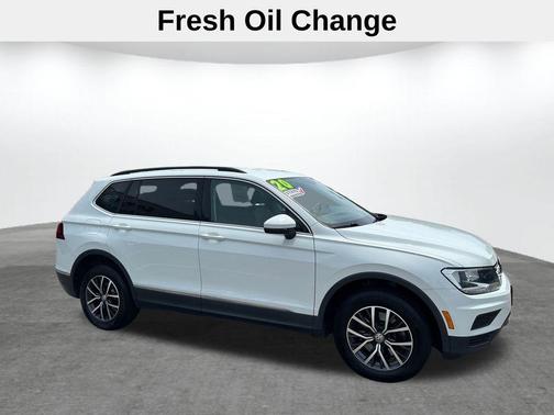 Pure White 2020 Volkswagen Tiguan 2.0T SE