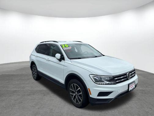 Pure White 2020 Volkswagen Tiguan 2.0T SE