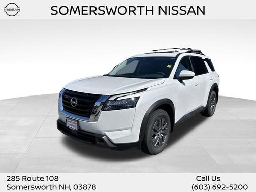 2025 Nissan Pathfinder SV