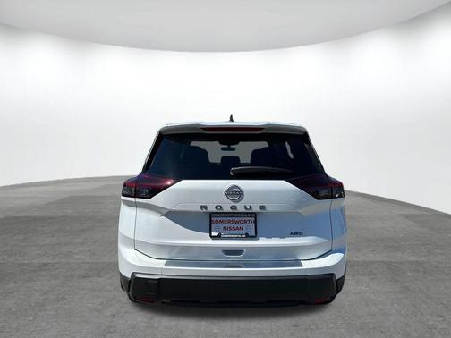Everest White P 2026 Nissan Rogue SV