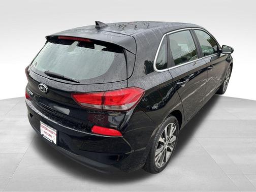 2019 Hyundai Elantra GT Base