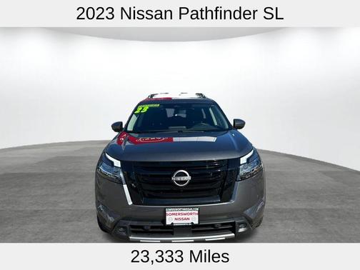 2023 Nissan Pathfinder SL