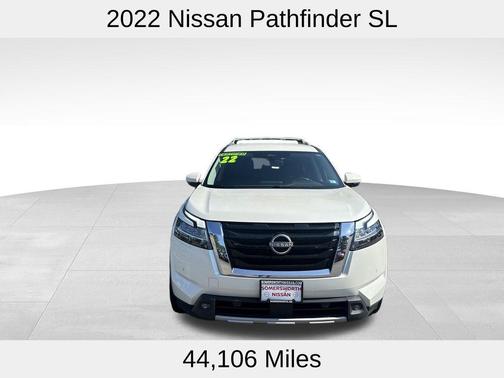 2022 Nissan Pathfinder SL