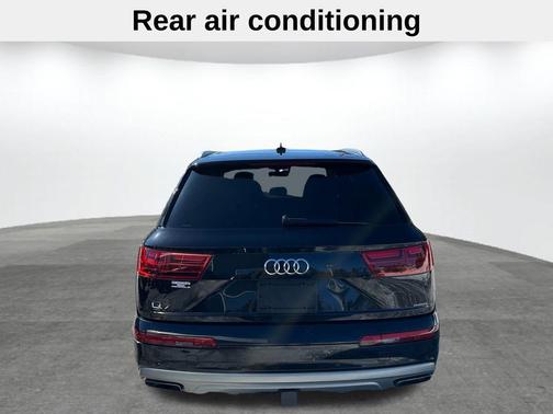 2019 Audi Q7 45 Premium Plus