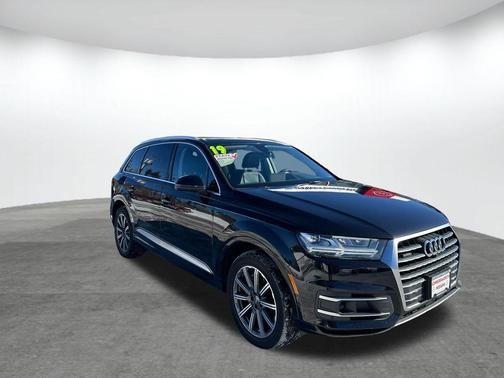 2019 Audi Q7 45 Premium Plus