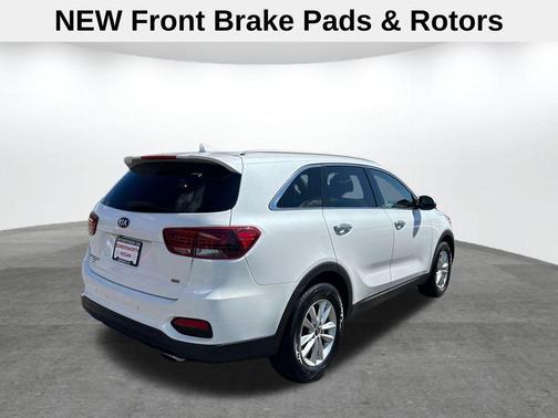 Snow White Pearl 2019 Kia Sorento LX