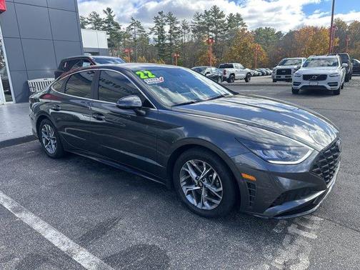 2022 Hyundai SONATA SEL