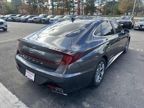 2022 Hyundai SONATA SEL