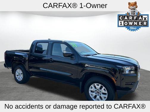 Black 2023 Nissan Frontier SV