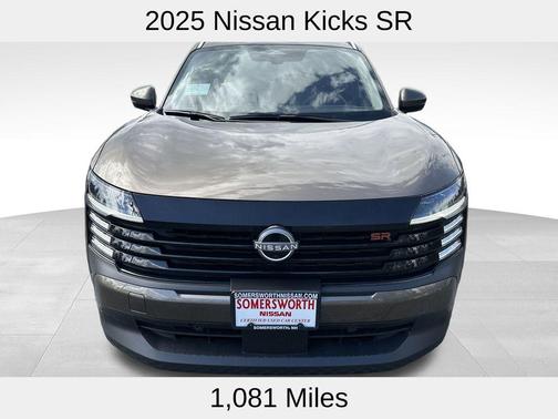 2025 Nissan Kicks SR
