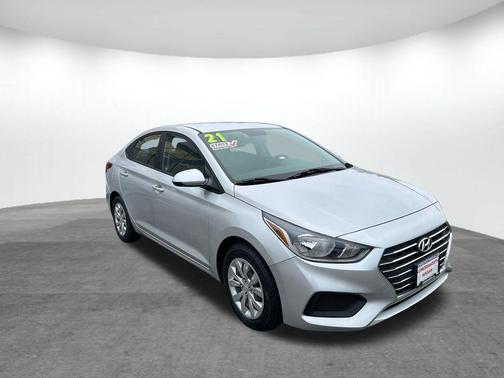 Olympus Silver Metallic 2021 Hyundai Accent SE