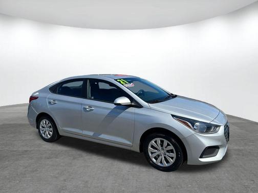 Olympus Silver Metallic 2021 Hyundai Accent SE
