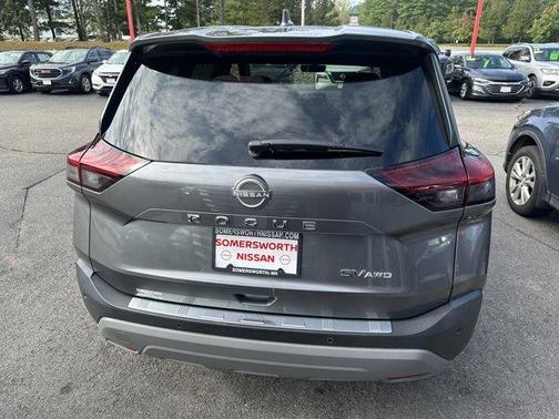 2022 Nissan Rogue SV