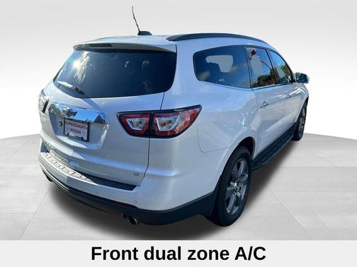 2017 Chevrolet Traverse 2LT