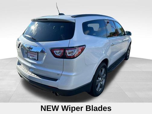 2017 Chevrolet Traverse 2LT