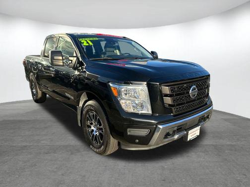 2021 Nissan Titan SV