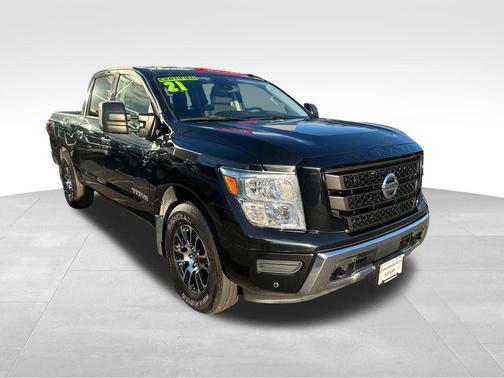 2021 Nissan Titan SV