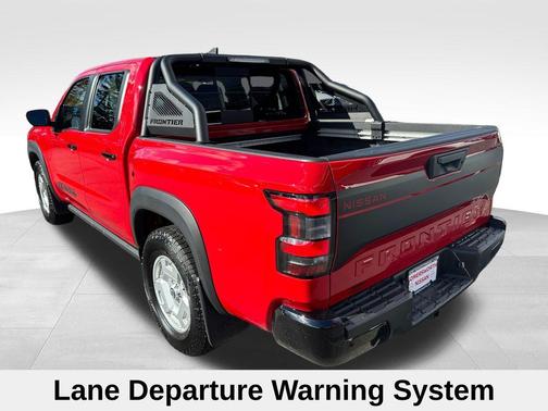 2024 Nissan Frontier SV