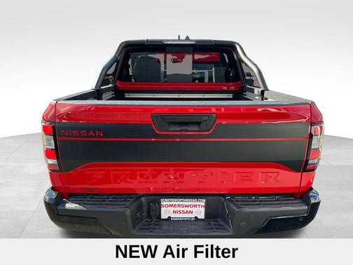 2024 Nissan Frontier SV