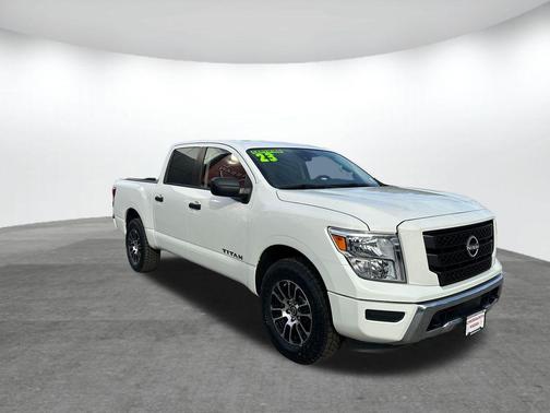 Glacier White 2023 Nissan Titan SV