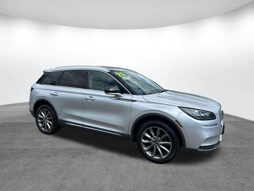 Ingot Silver 2020 Lincoln Corsair Standard