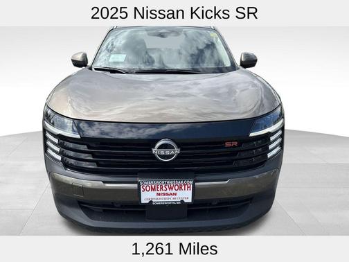 2025 Nissan Kicks SR