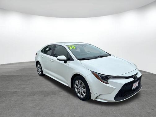 Blizzard Pearl 2020 Toyota Corolla LE