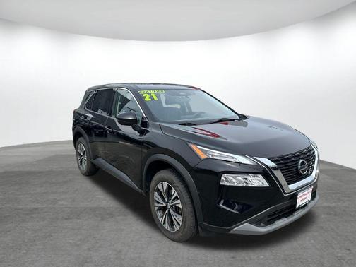 Black 2021 Nissan Rogue SV