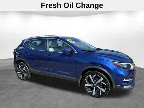 Caspian Blue 2020 Nissan Rogue Sport SL