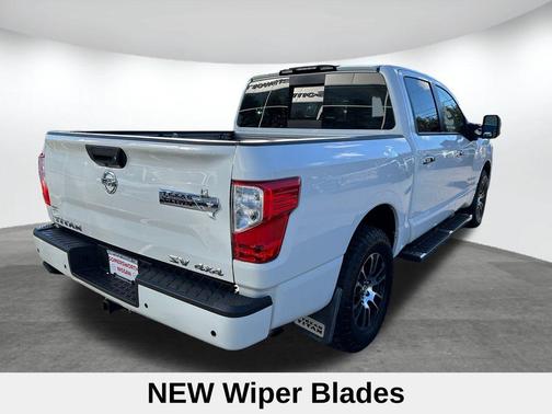 2021 Nissan Titan SV