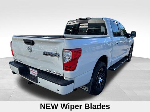 2021 Nissan Titan SV