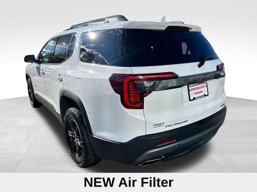 2021 GMC Acadia AT4