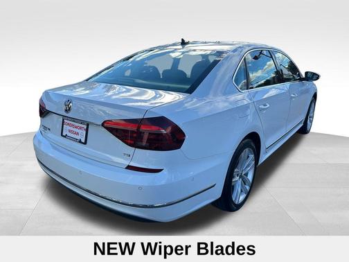 2018 Volkswagen Passat 2.0T SEL Premium