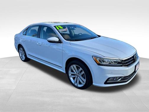 2018 Volkswagen Passat 2.0T SEL Premium