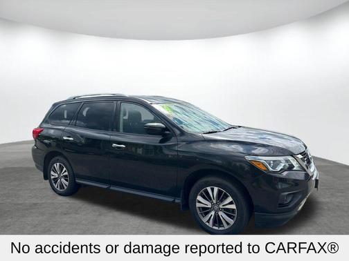 Magnetic Black 2019 Nissan Pathfinder SV