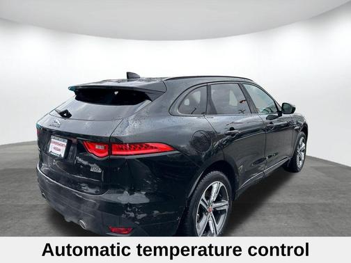 2017 Jaguar F-PACE 35t R-Sport