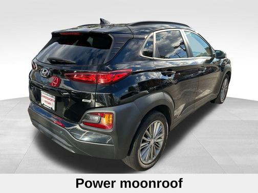 2020 Hyundai KONA SEL Plus