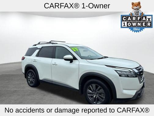 2023 Nissan Pathfinder SV