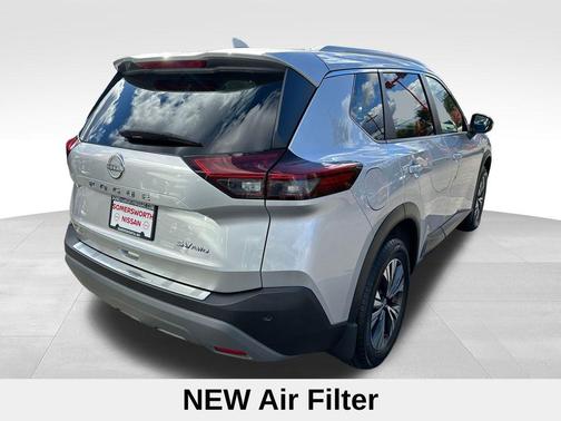 2022 Nissan Rogue SV